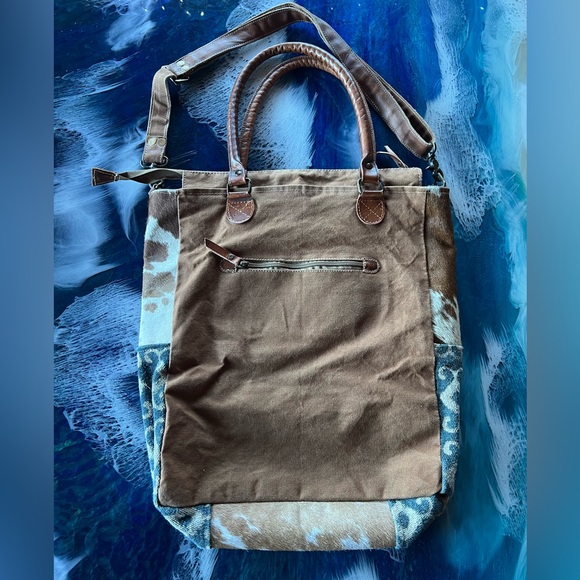 BUY or BUNDLE NEW! Patchwork Western, leather, suede, canvas,removable strapTOTE - Picture 2 of 16